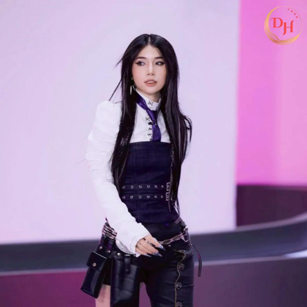 Tiểu sử ca sĩ LyHan